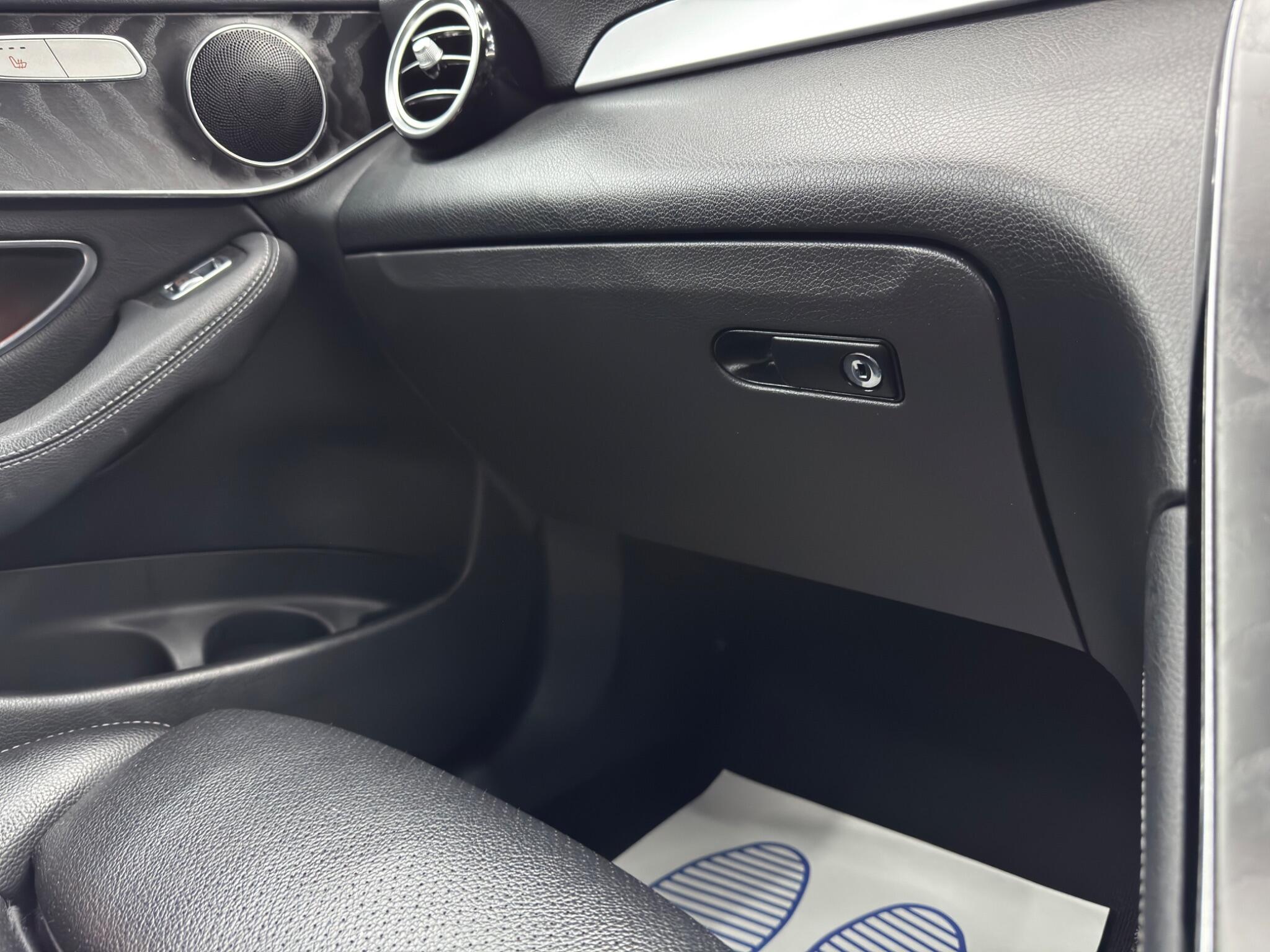 Mercedes GLC - Image 33