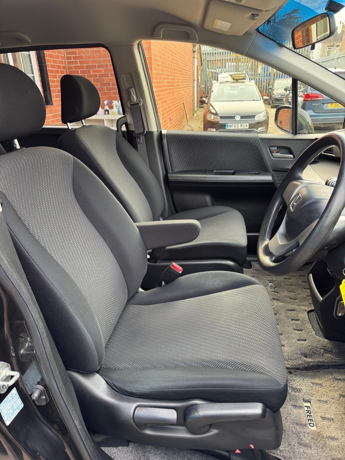 Honda Freed - Image 8