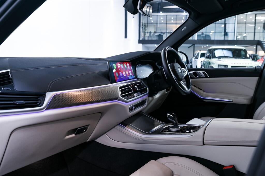 BMW X5 - Image 10