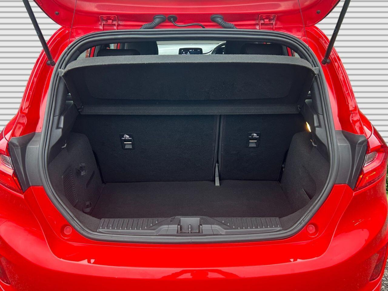 Ford Fiesta - Image 12