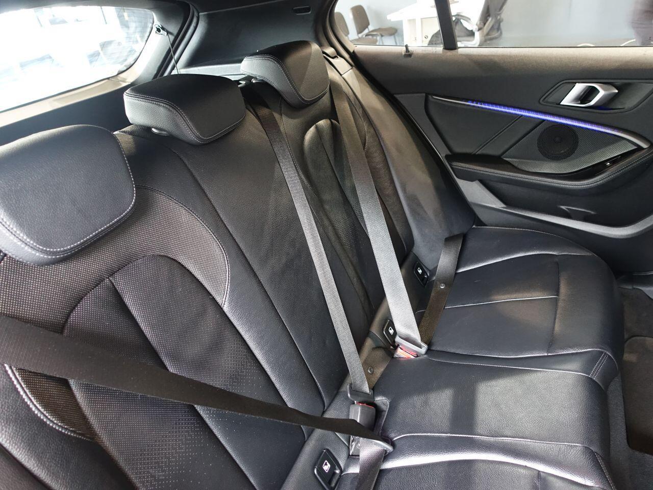 BMW 1 Series - Image 14