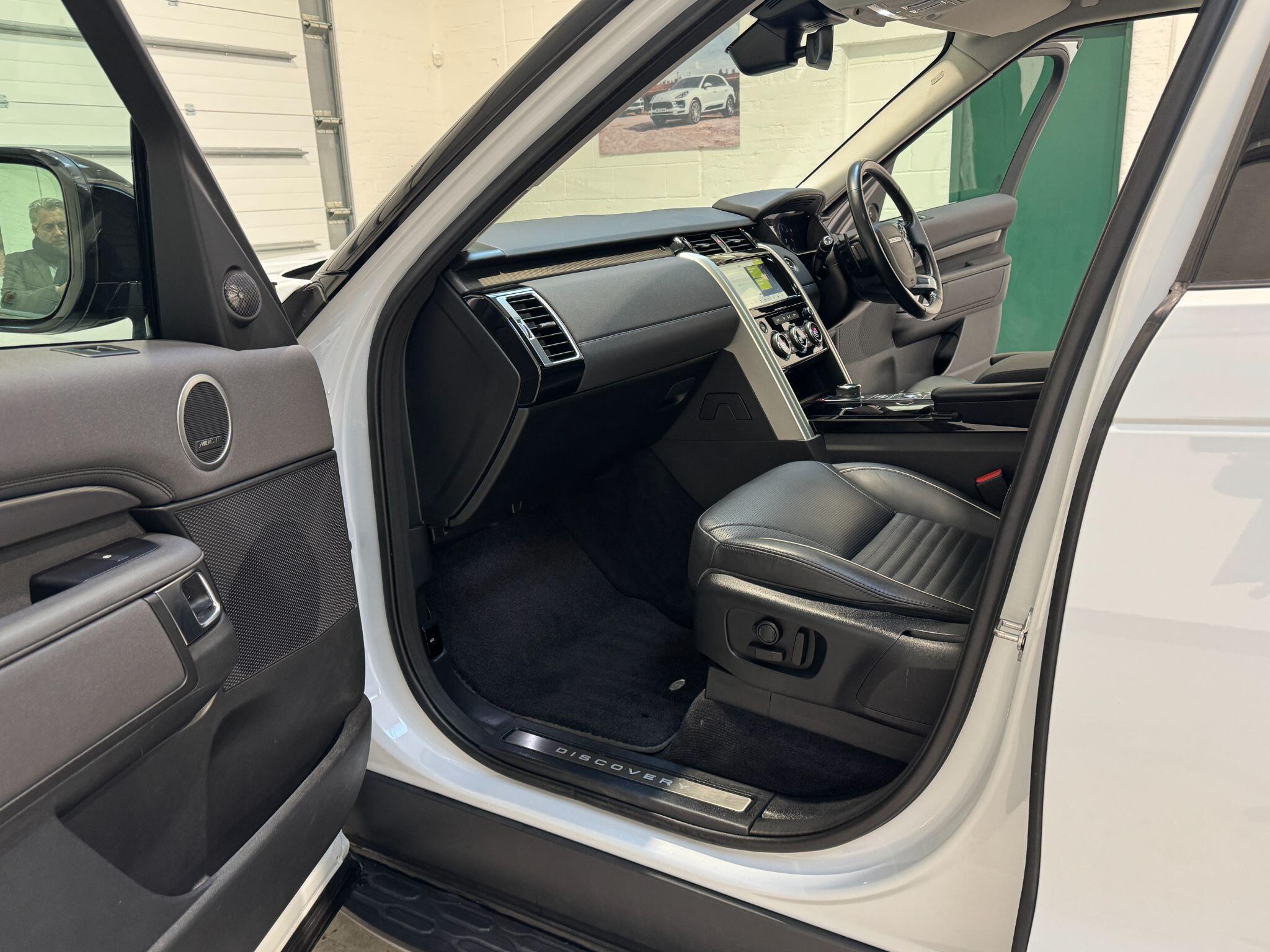 Land Rover Discovery - Image 80