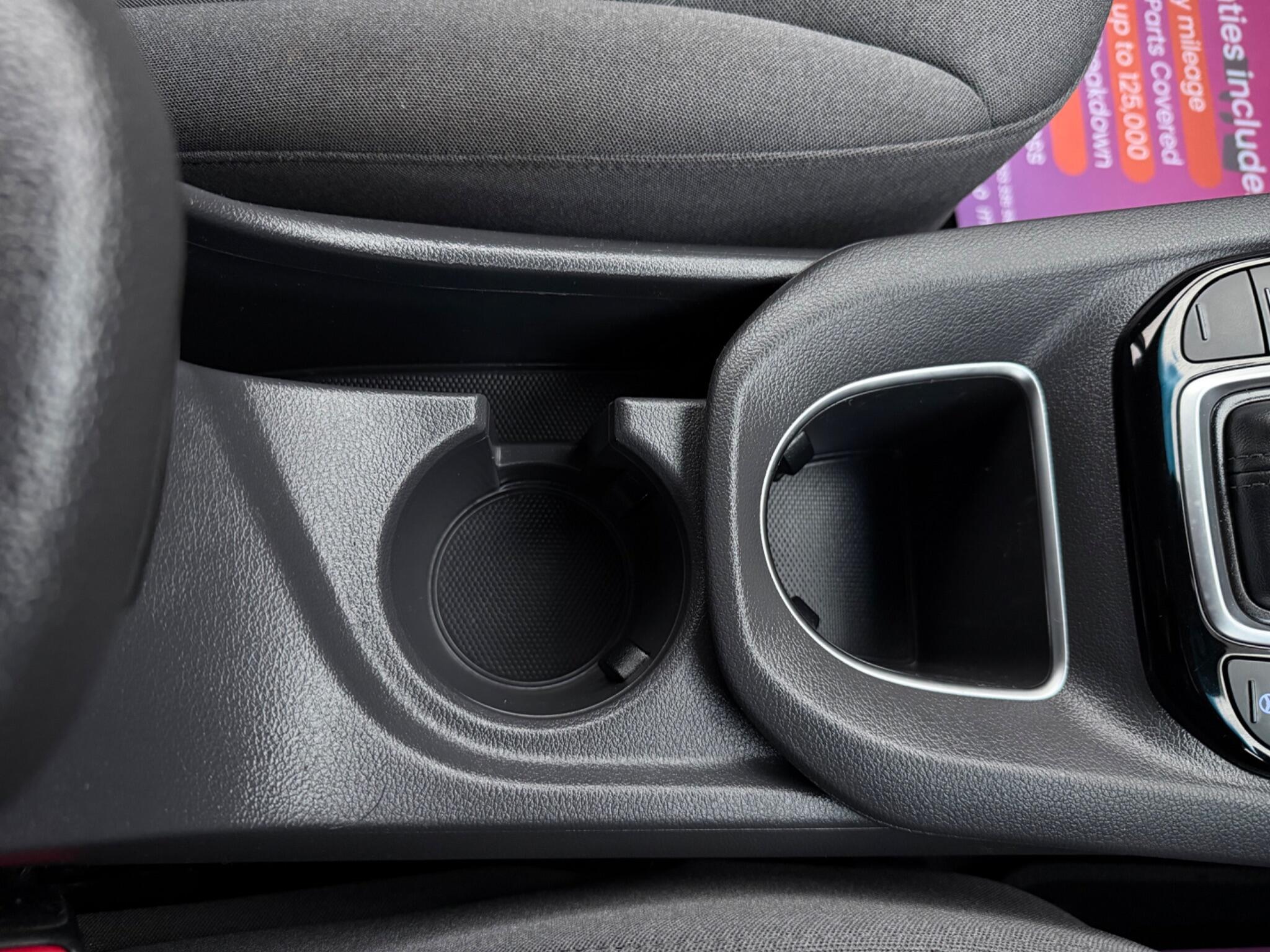 Hyundai Ioniq - Image 76