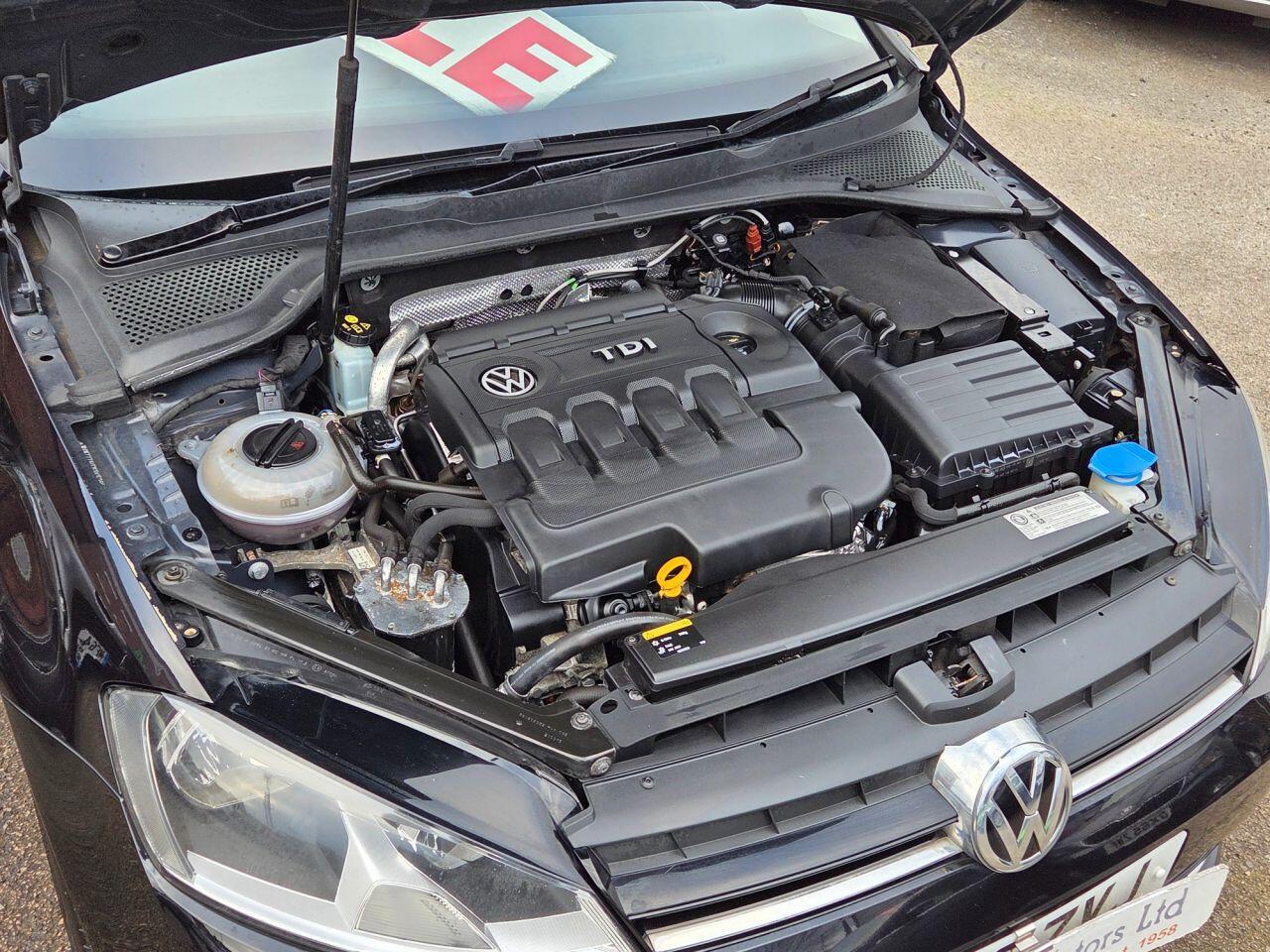 Volkswagen Golf - Image 16