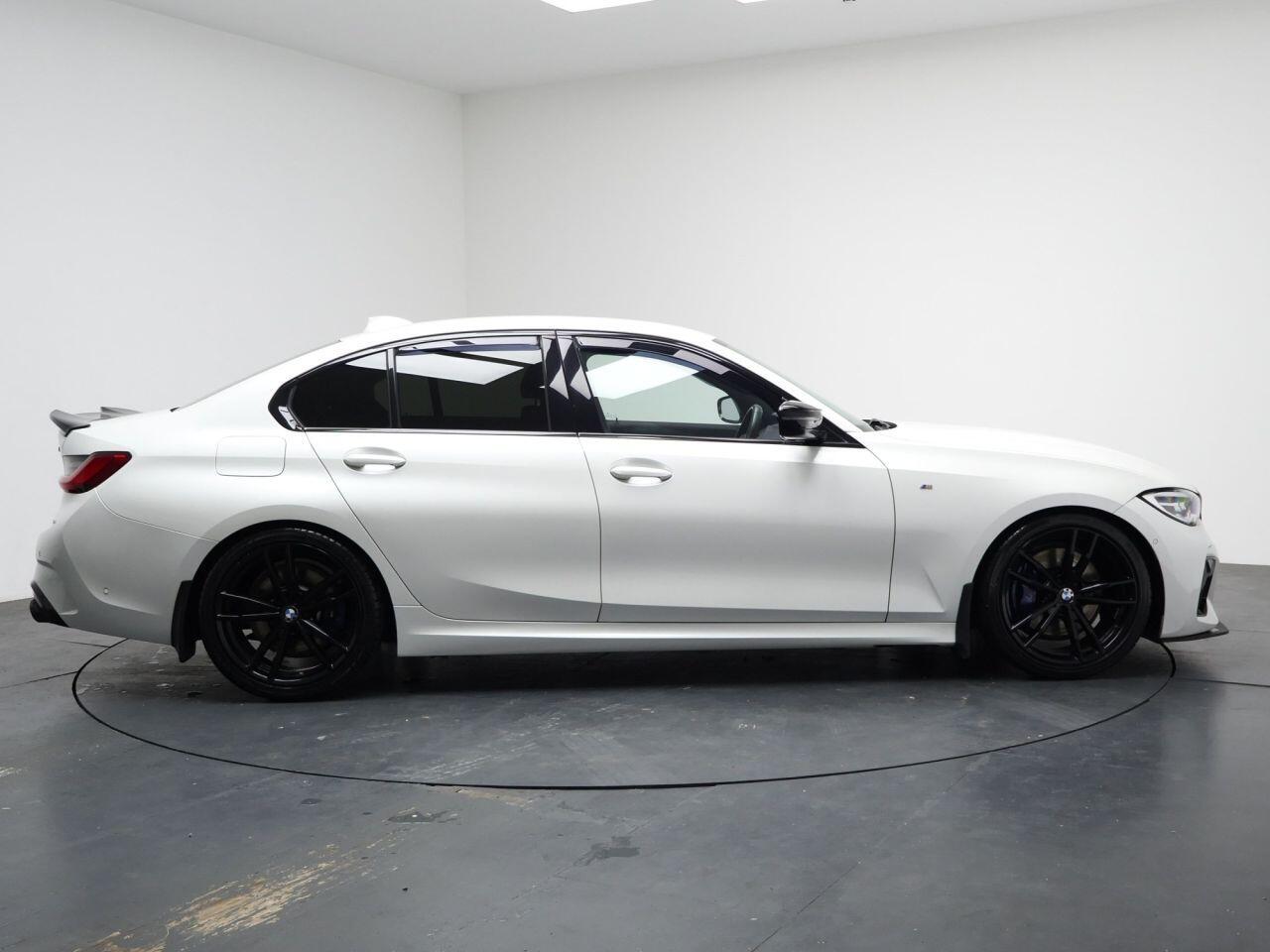 BMW 3 Series - Image 14