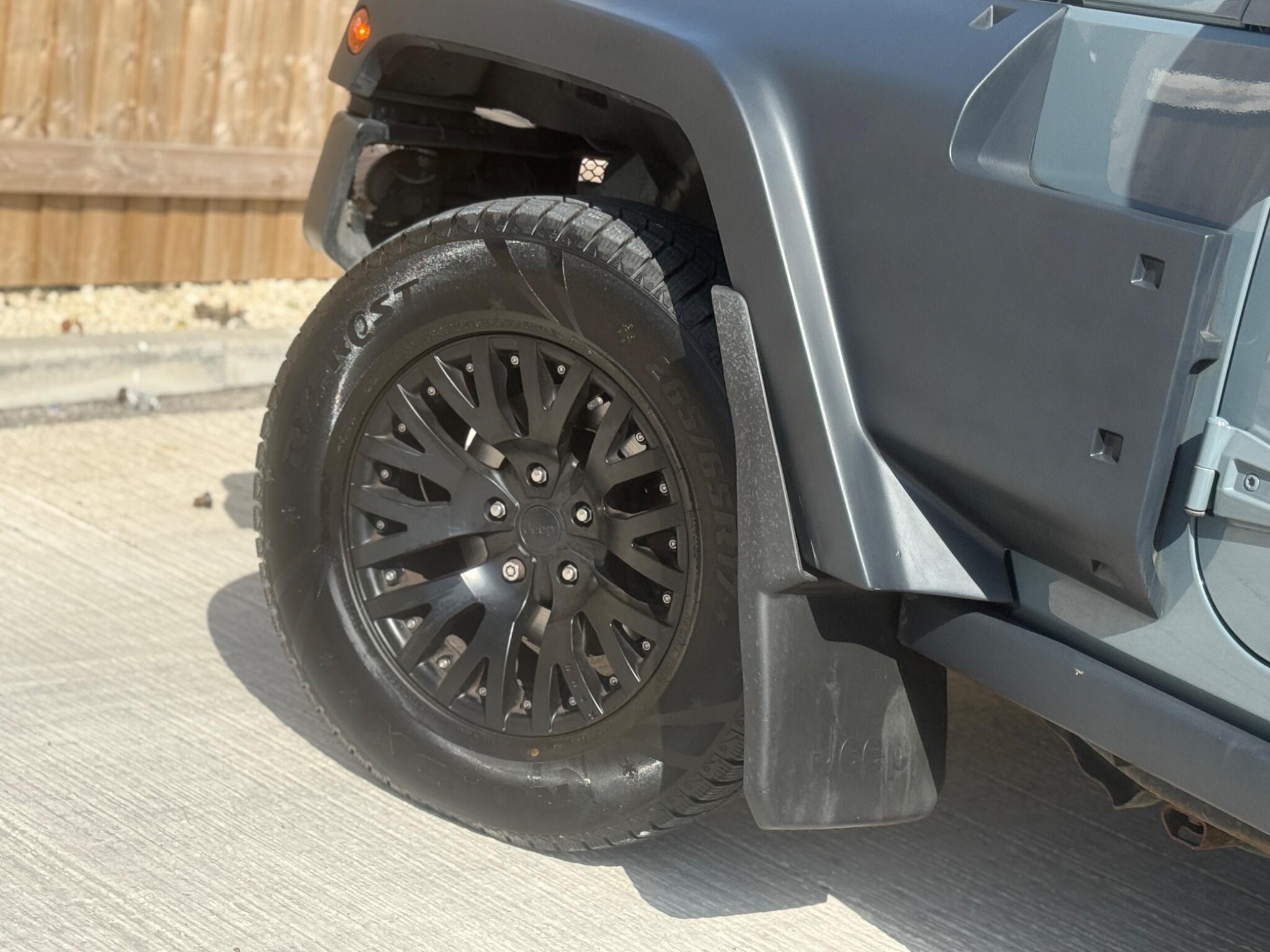 Jeep Wrangler - Image 13