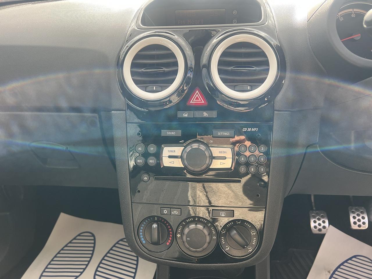 Vauxhall Corsa - Image 13