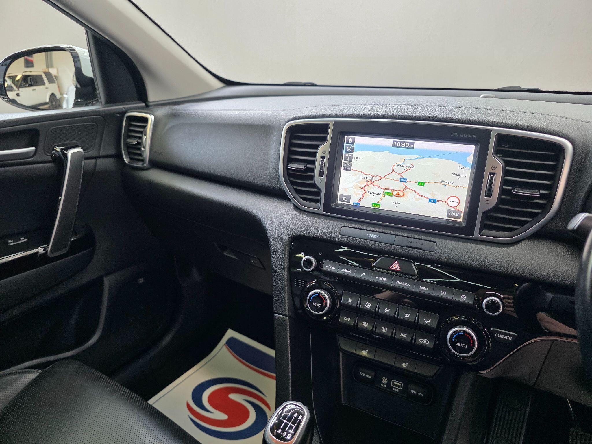 Kia Sportage - Image 13