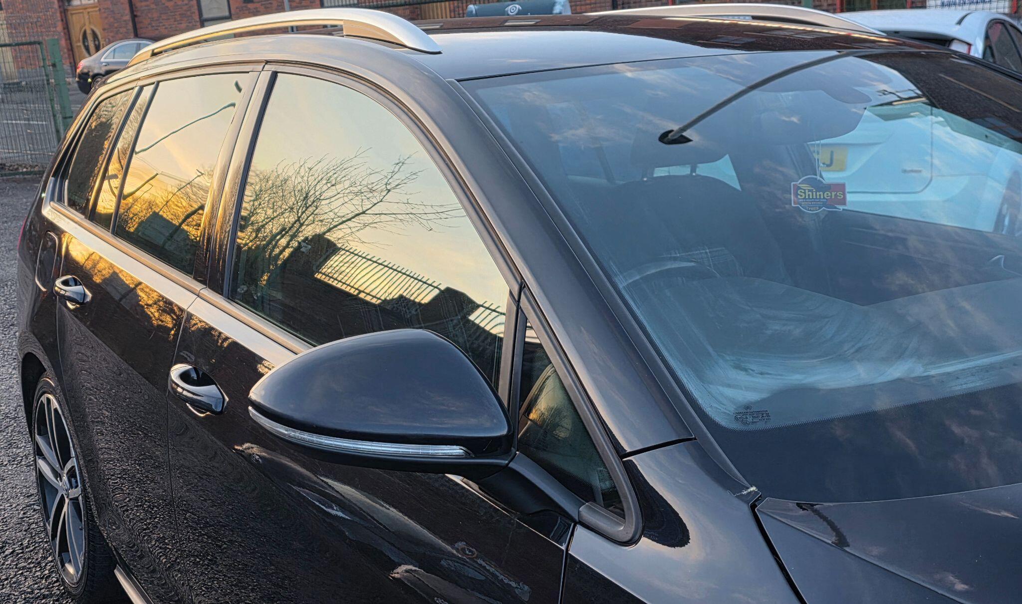 Volkswagen Golf - Image 12