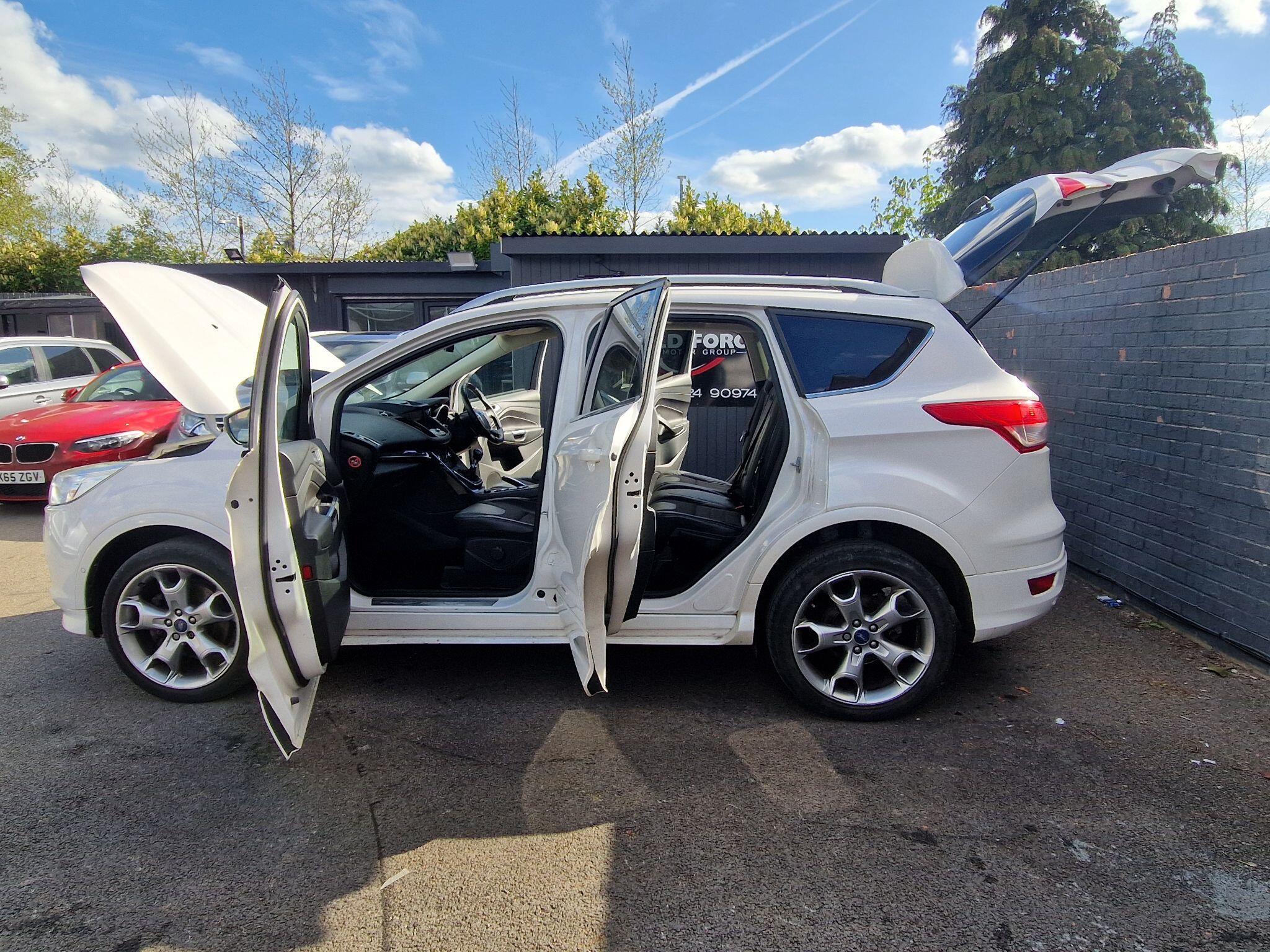 Ford Kuga - Image 15