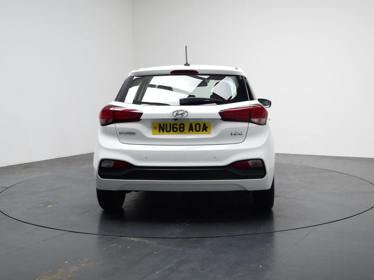 Hyundai i20 - Image 11