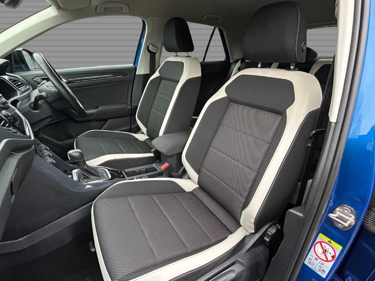 Volkswagen T-Roc - Image 13