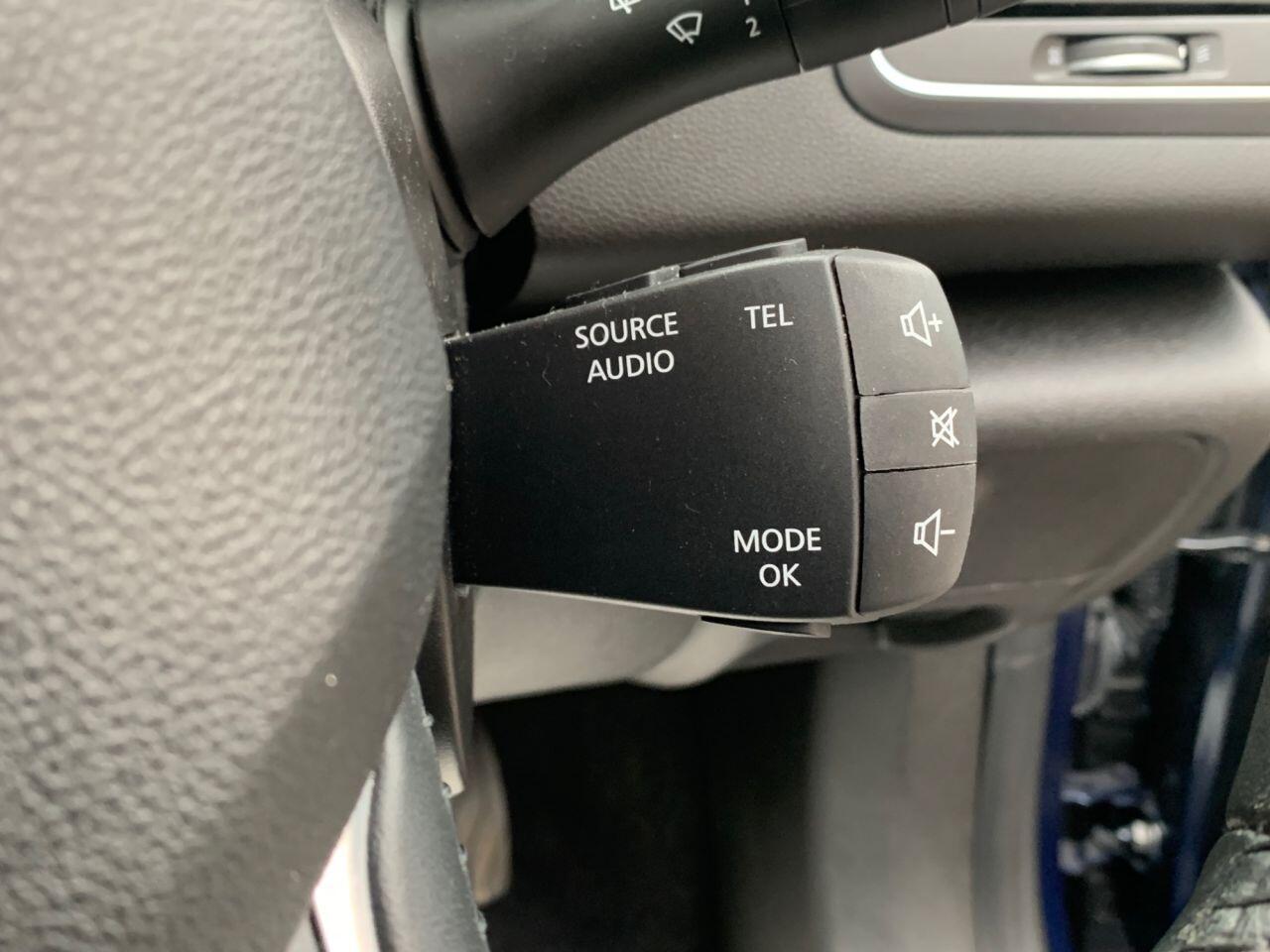 Renault Megane - Image 30