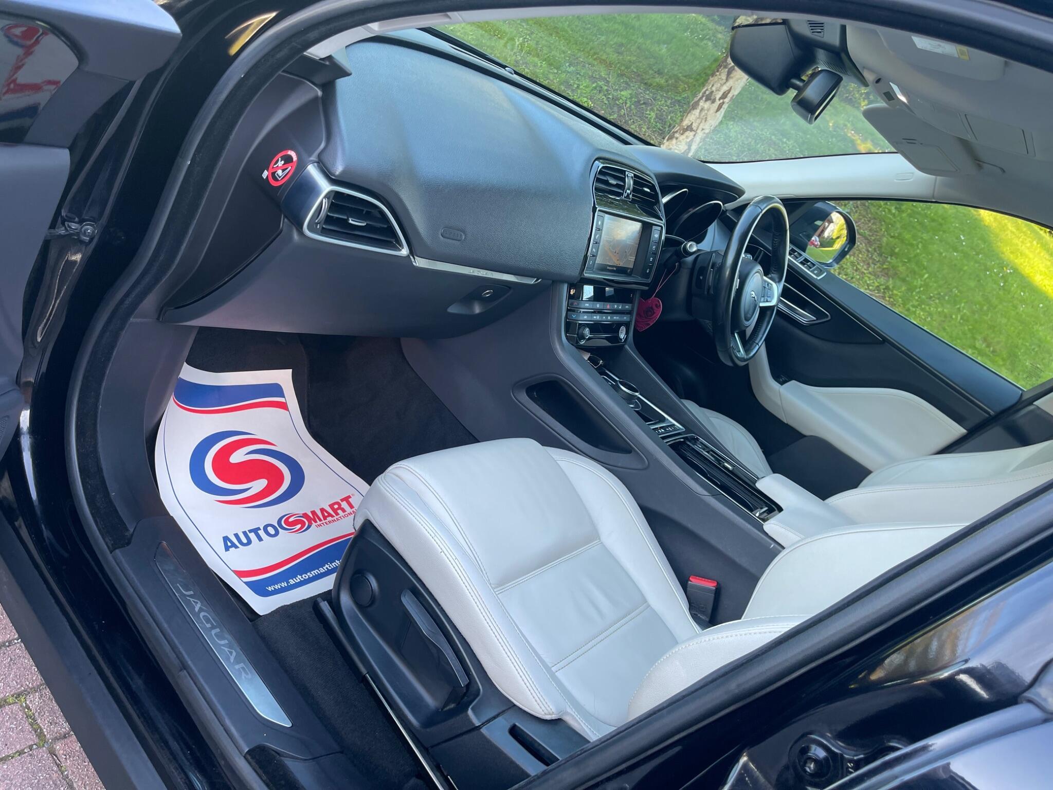 Jaguar F-Pace - Image 32