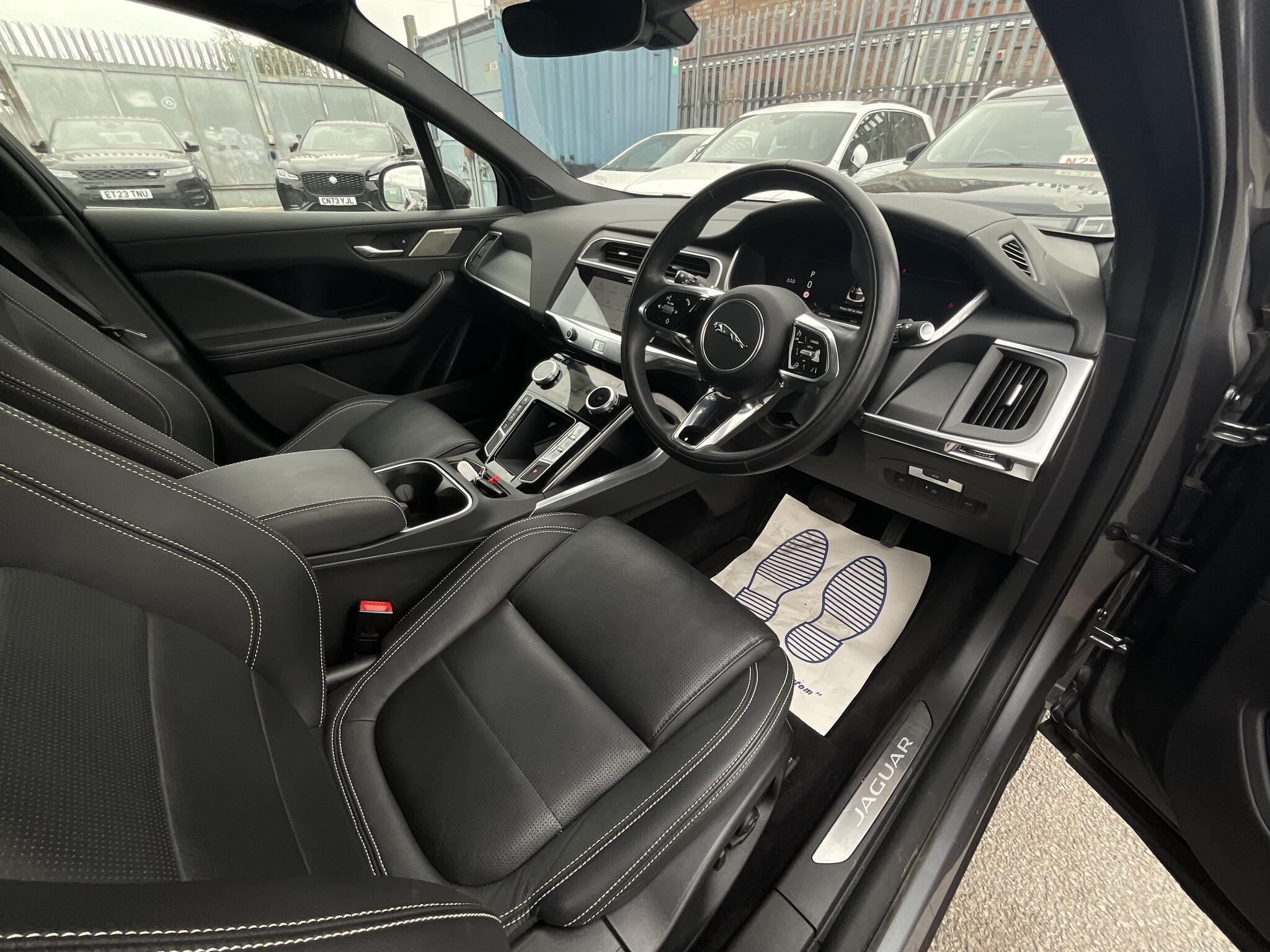 Jaguar I-Pace - Image 7
