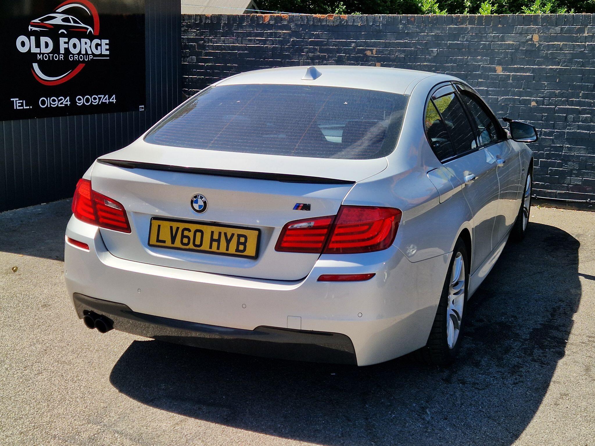 BMW 5 Series - Image 10