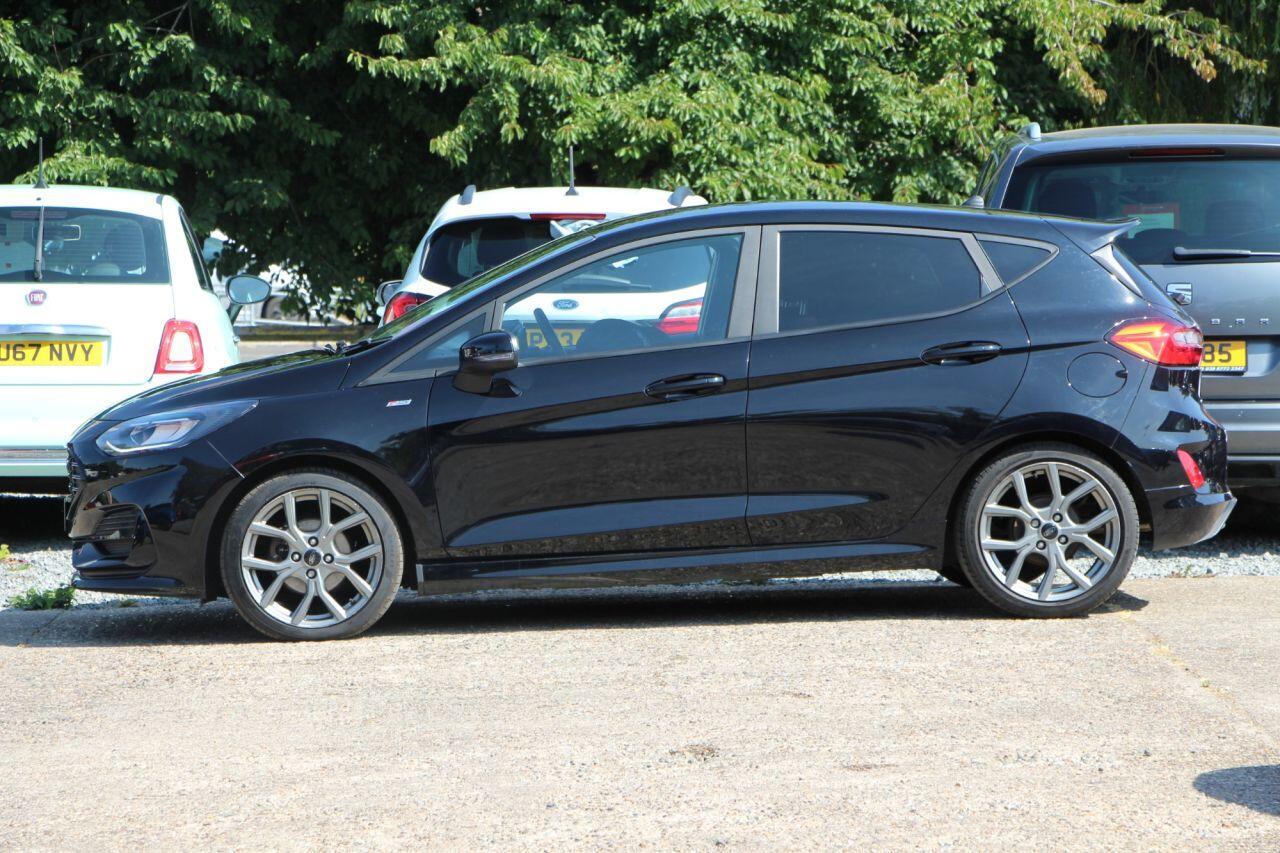 Ford Fiesta - Image 8