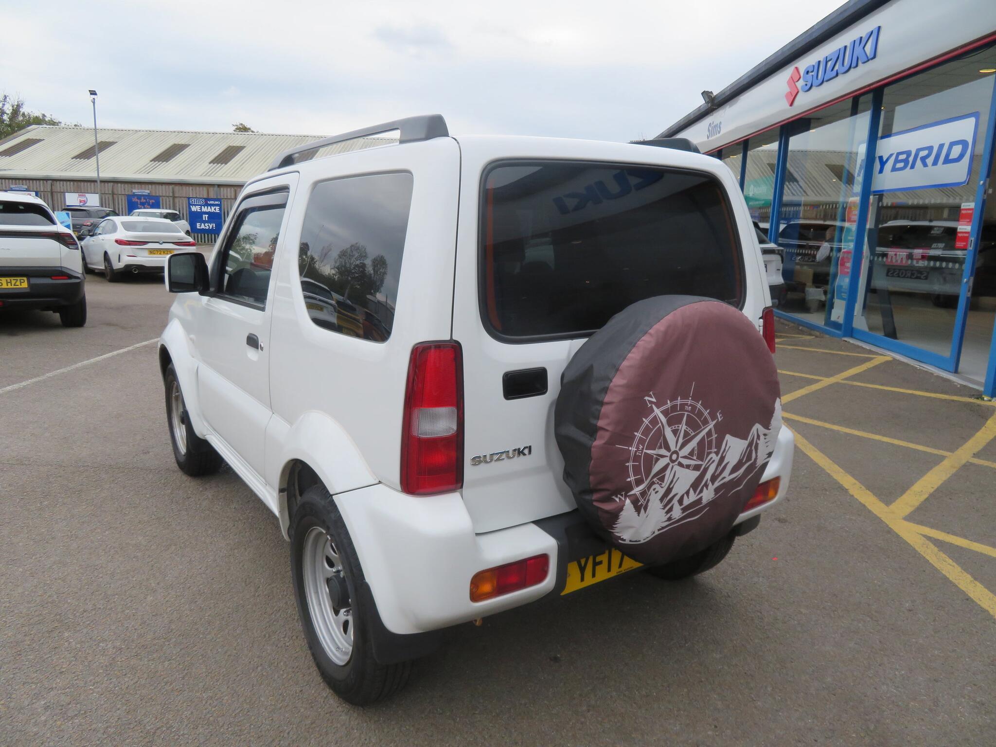 Suzuki Jimny - Image 11