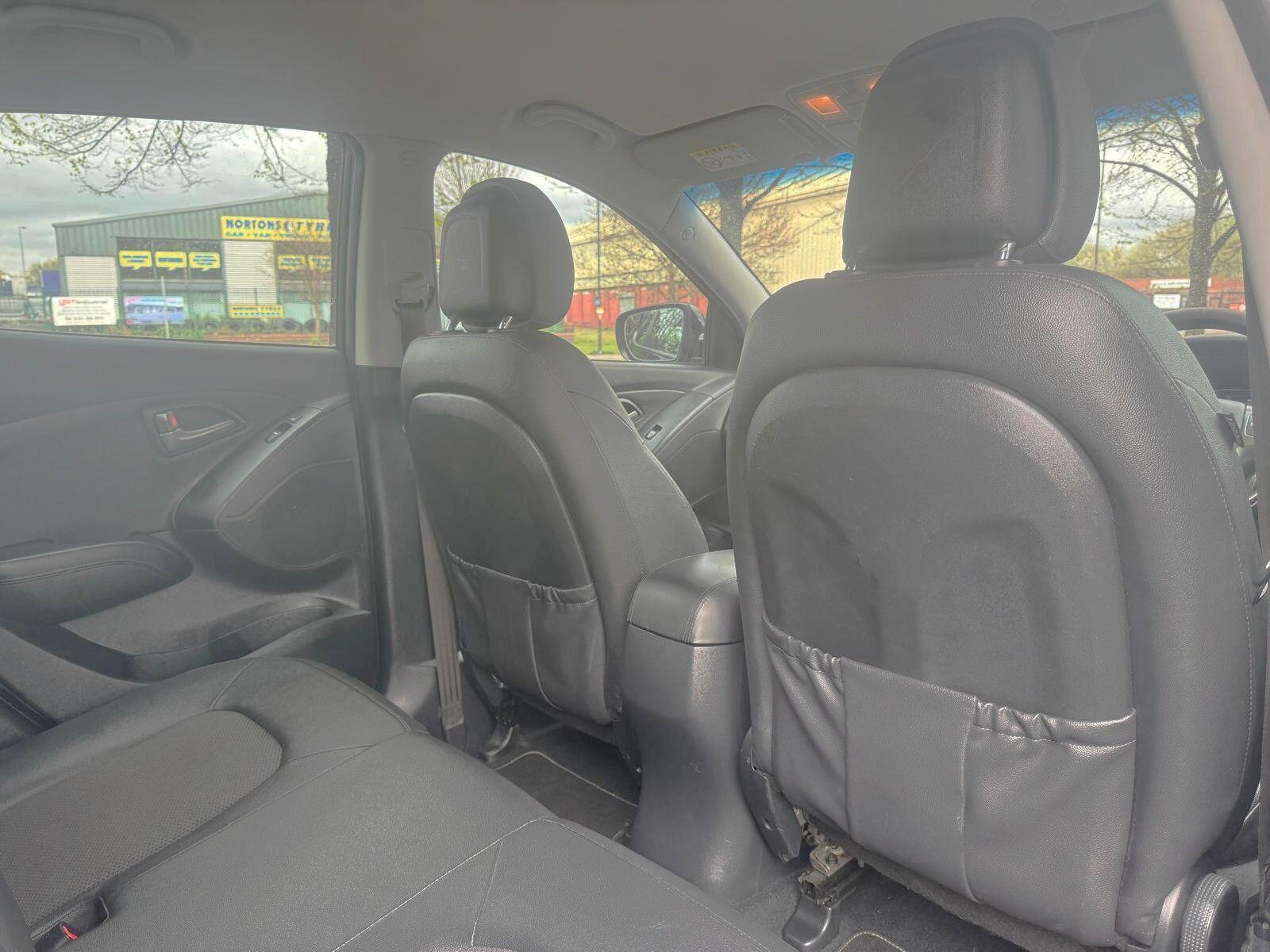 Hyundai ix35 - Image 28