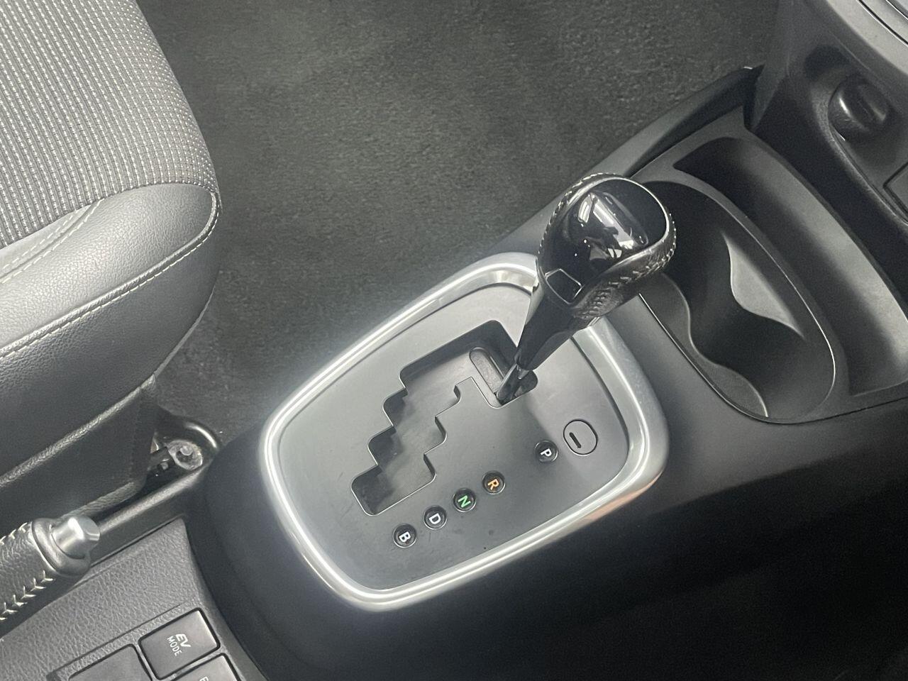 Toyota Yaris - Image 26