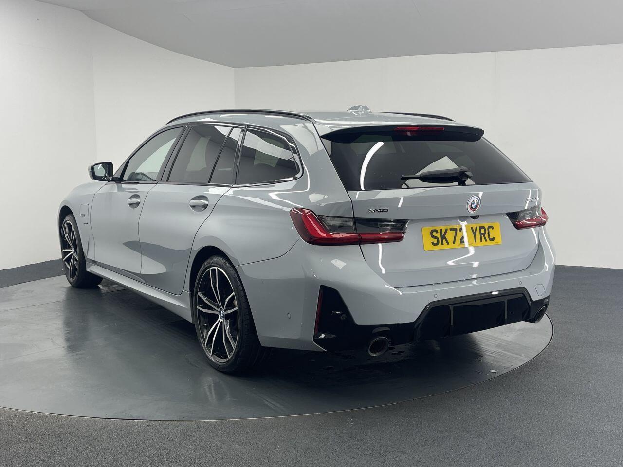 BMW 3 Series - Image 8