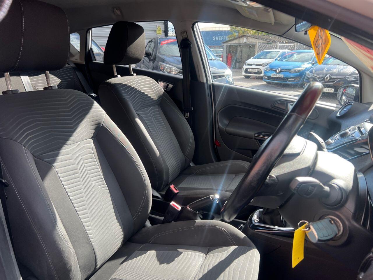 Ford Fiesta - Image 15
