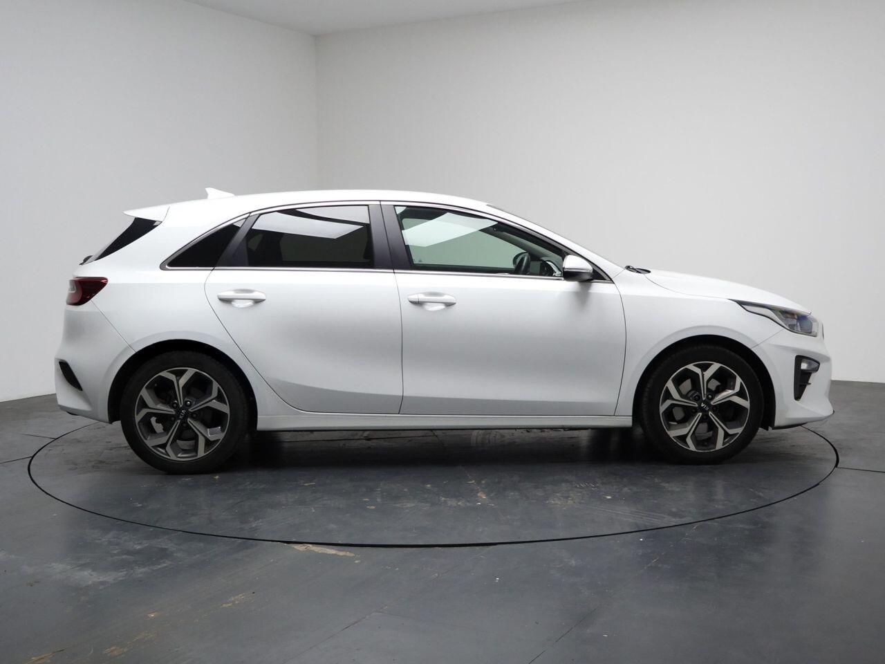 Kia ceed - Image 14