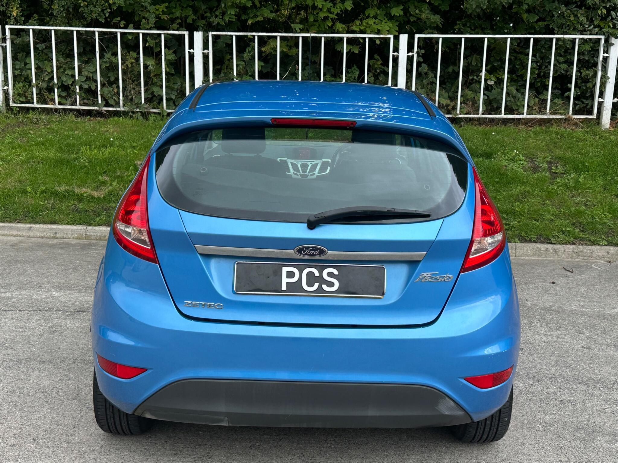 Ford Fiesta - Image 12