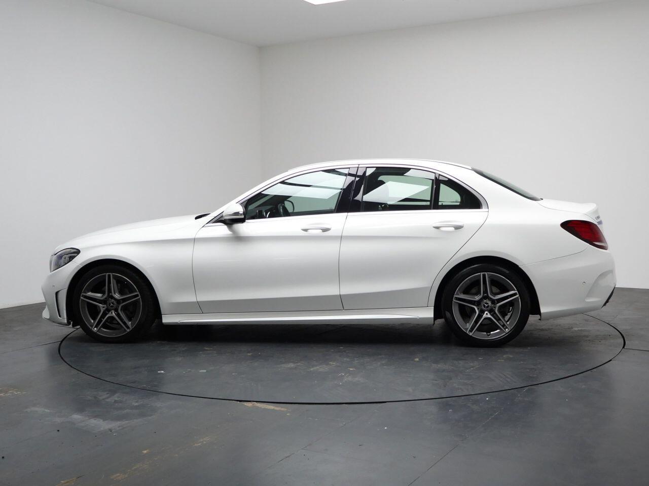 Mercedes C-Class - Image 8