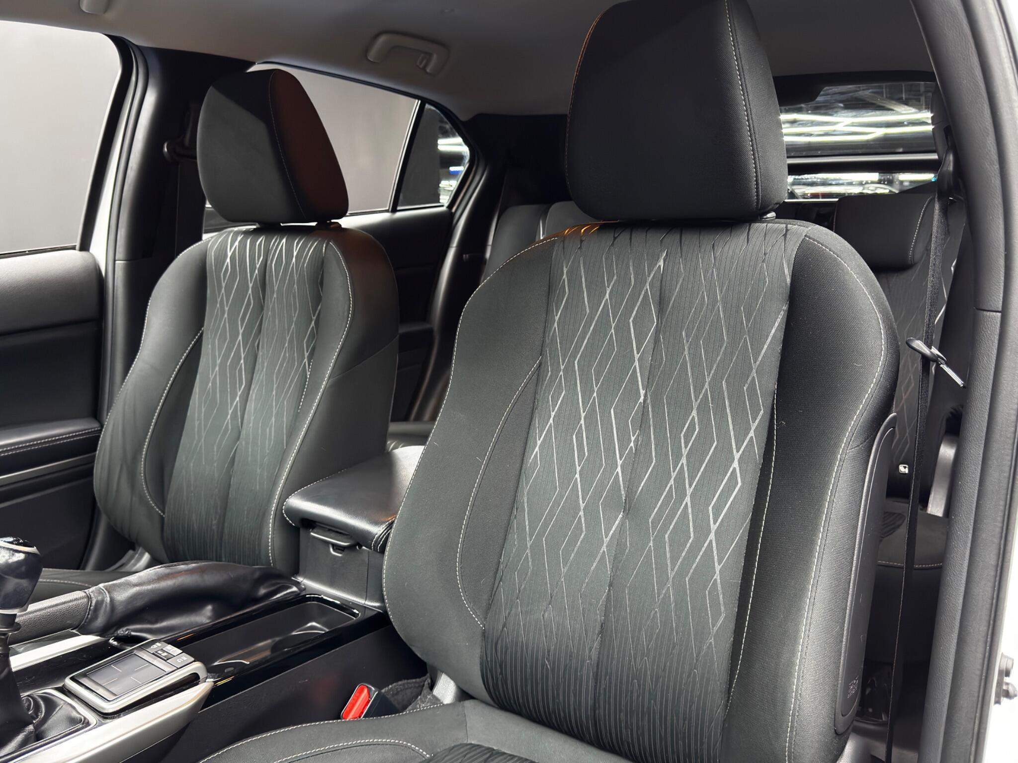Mitsubishi Eclipse Cross - Image 14
