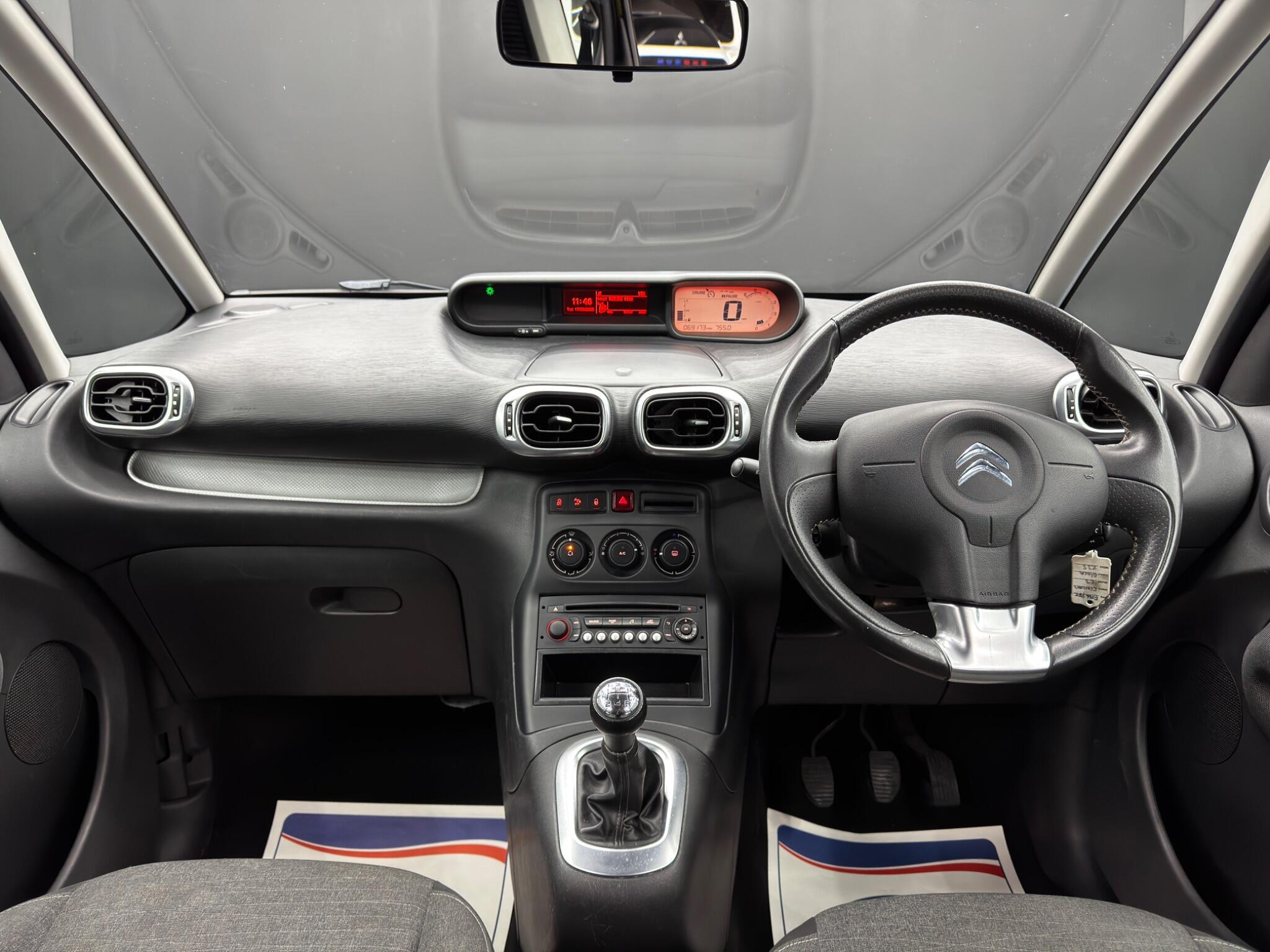 Citroen C3 Picasso - Image 10