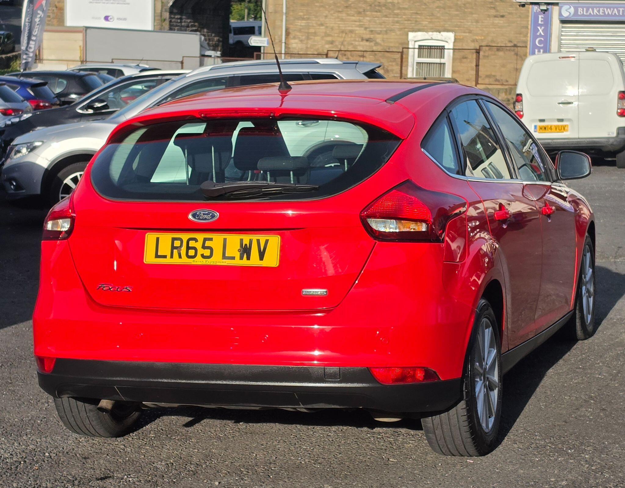 Ford Focus - Image 7
