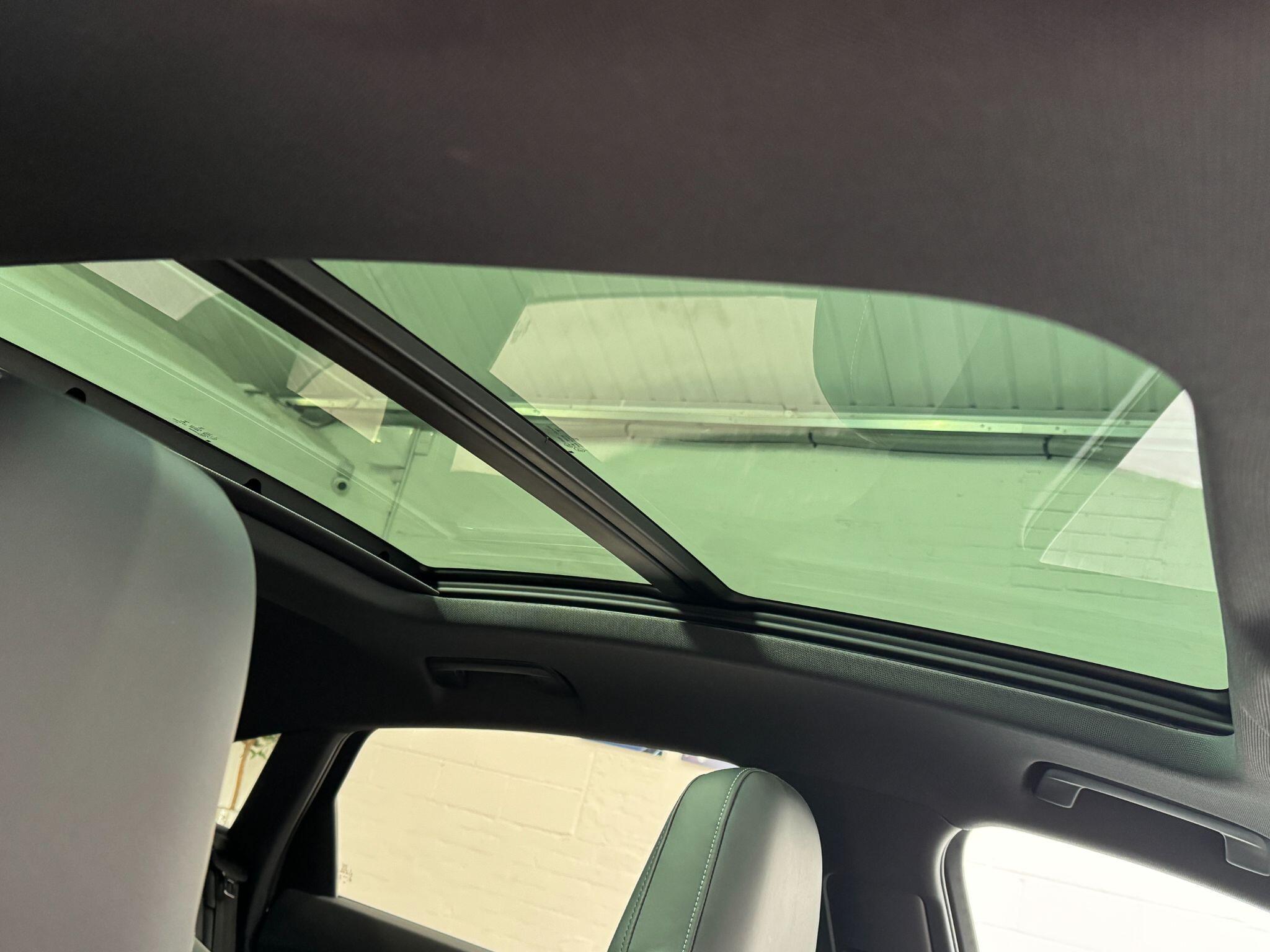 Audi E-Tron - Image 22