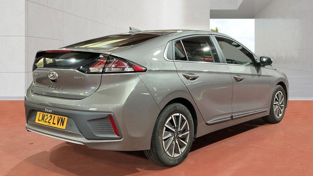 Hyundai Ioniq - Image 6