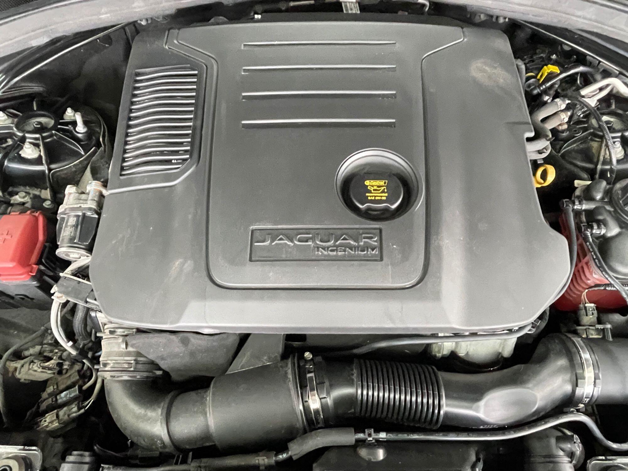 Jaguar F-Pace - Image 21