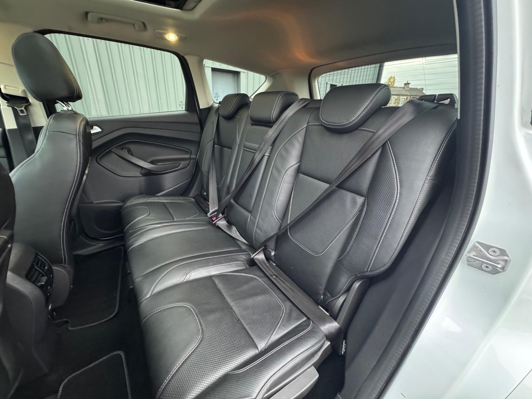 Ford Kuga - Image 15
