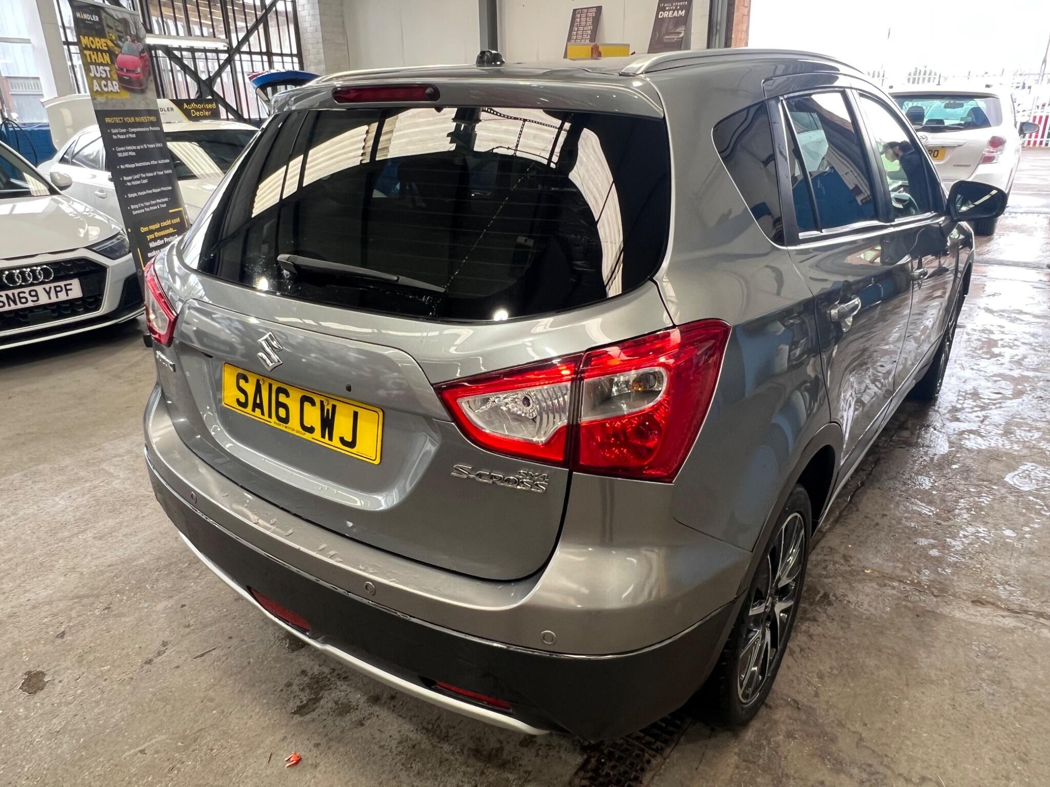 Suzuki SX4 S-Cross - Image 10