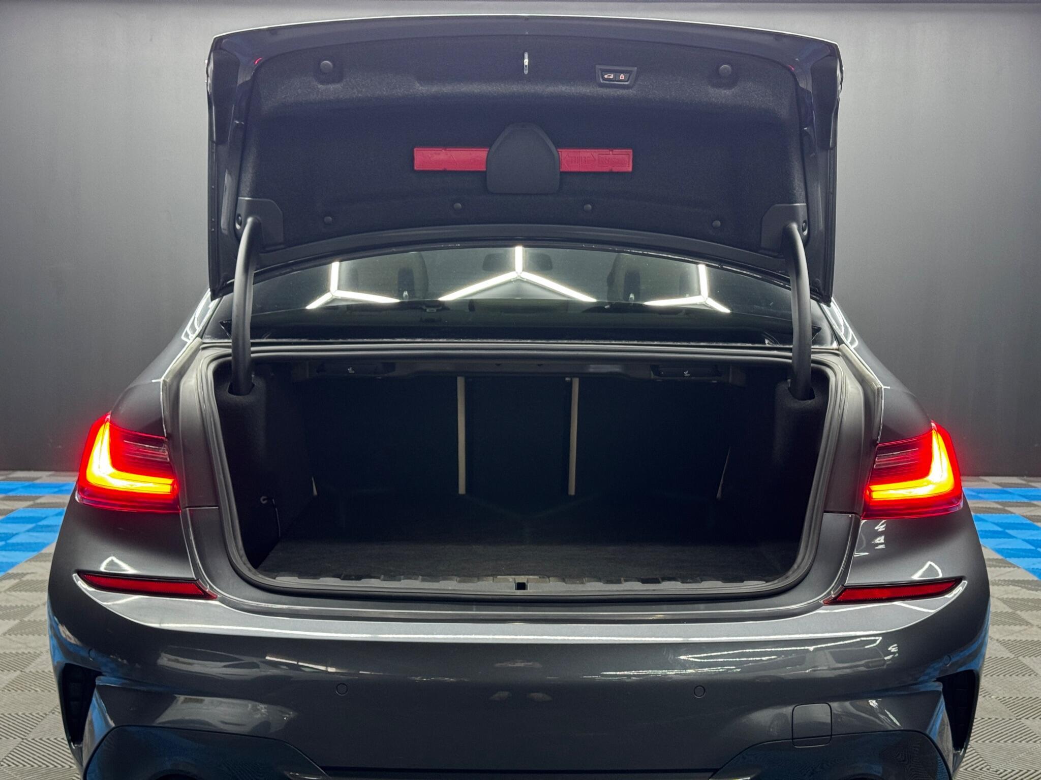 BMW 3 Series - Image 36