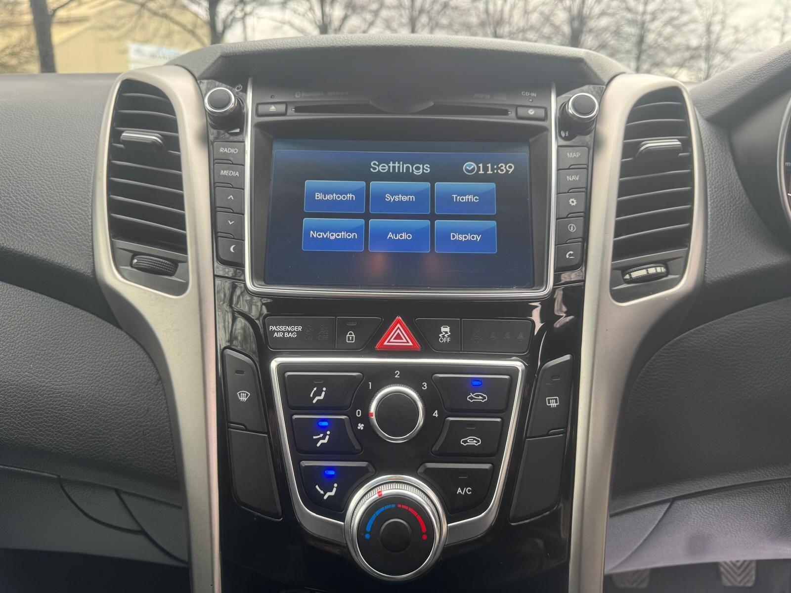 Hyundai i30 - Image 36