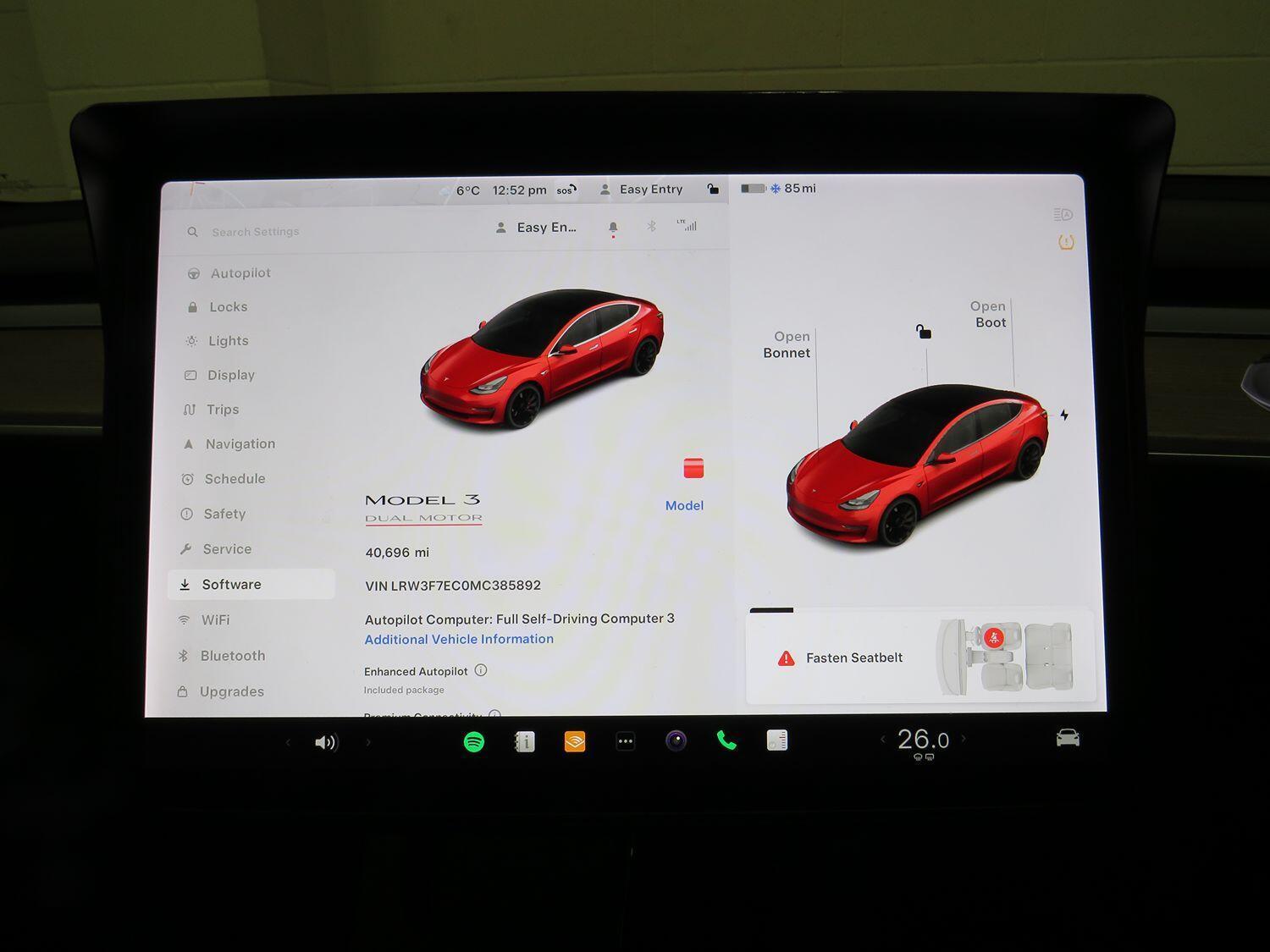 Tesla Model 3 - Image 15