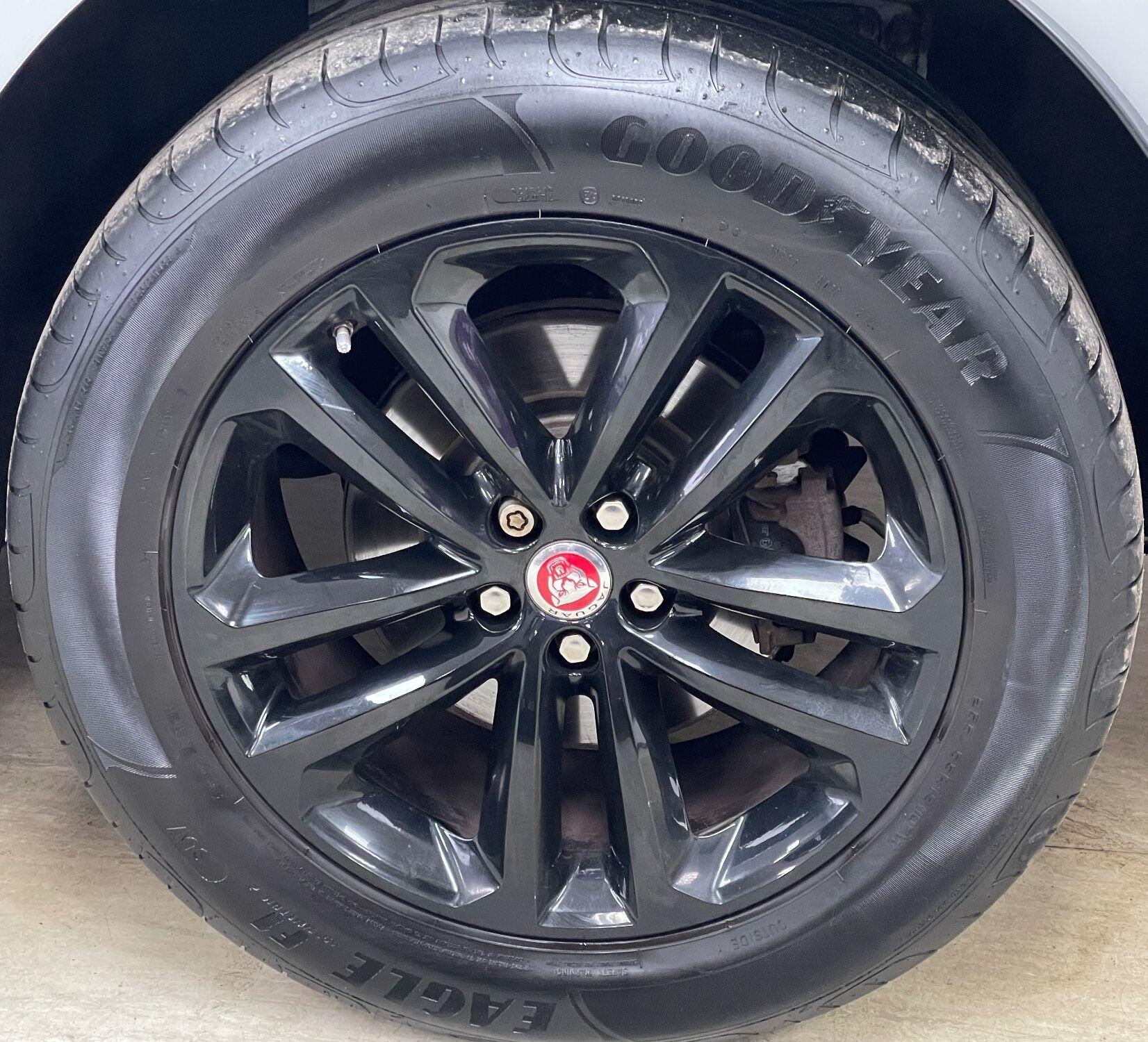 Jaguar F-Pace - Image 14