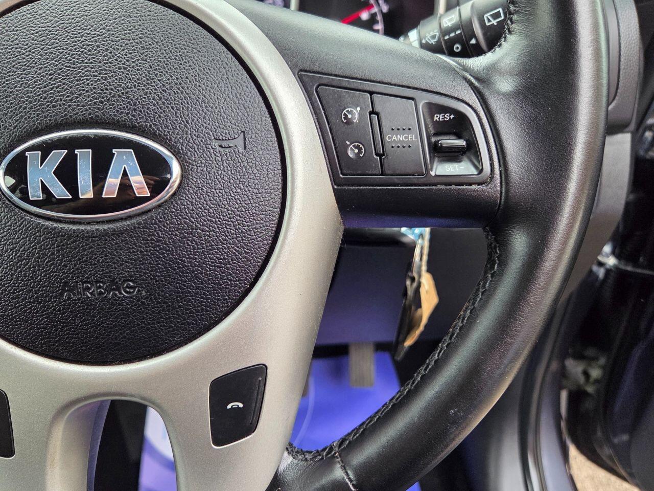 Kia Venga - Image 21