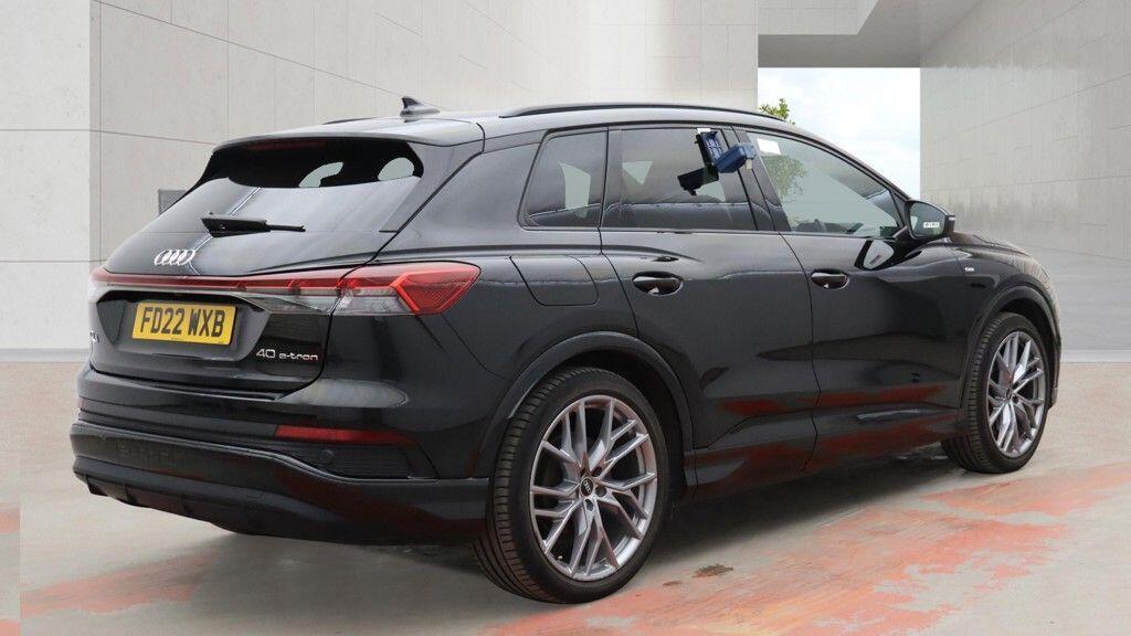 Audi Q4 E-Tron - Image 5