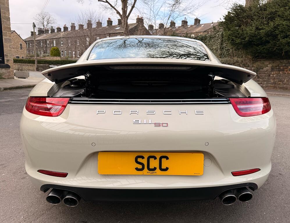 Porsche 911 - Image 17