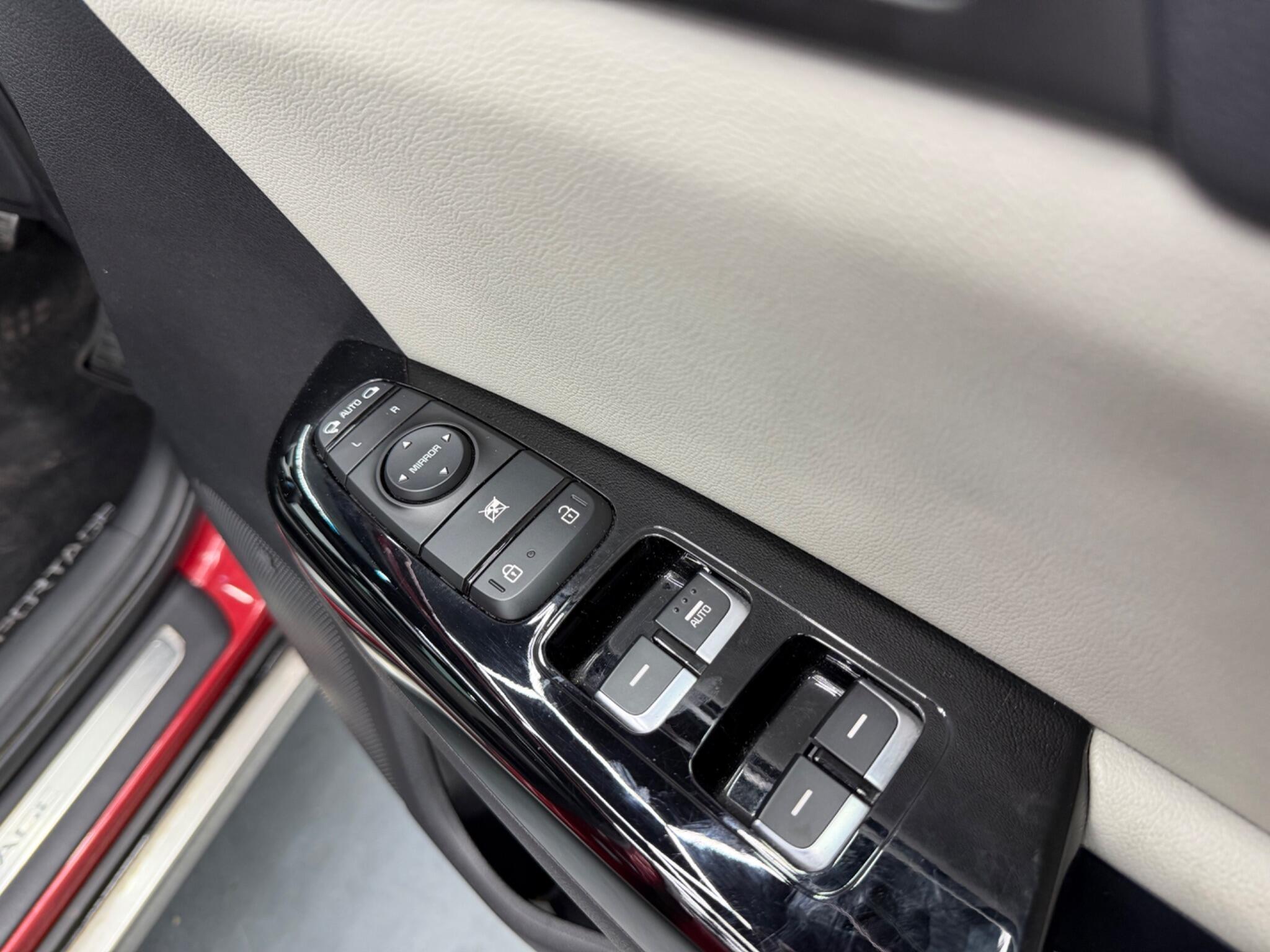 Kia Sportage - Image 21