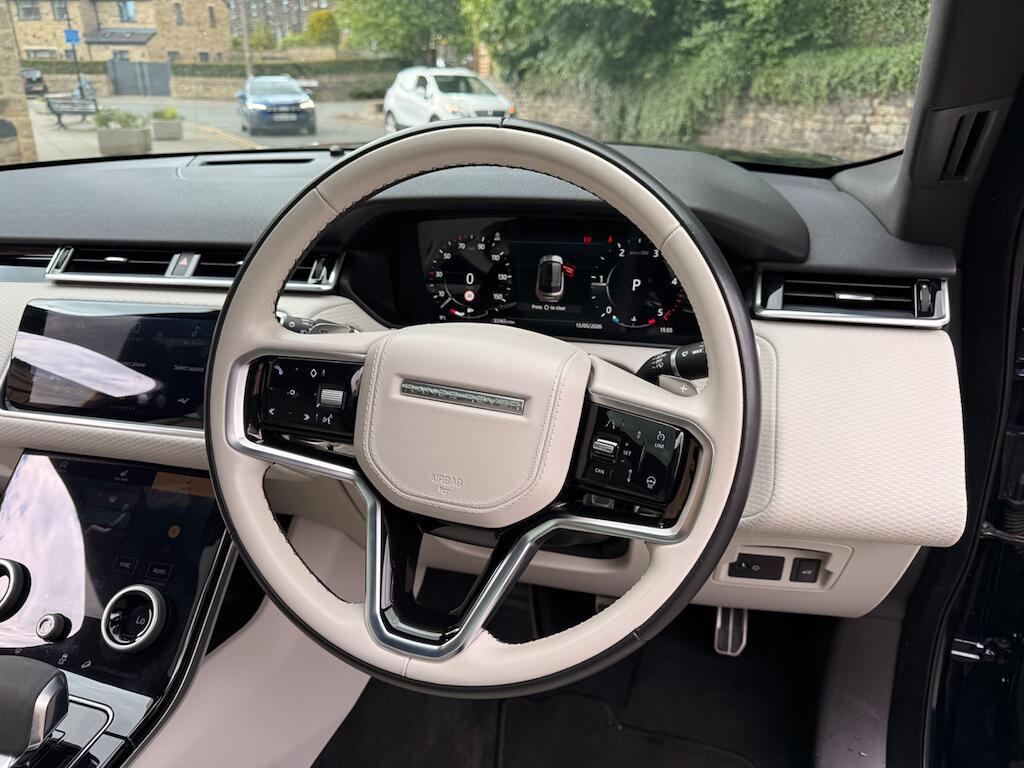 Land Rover Range Rover Velar - Image 44