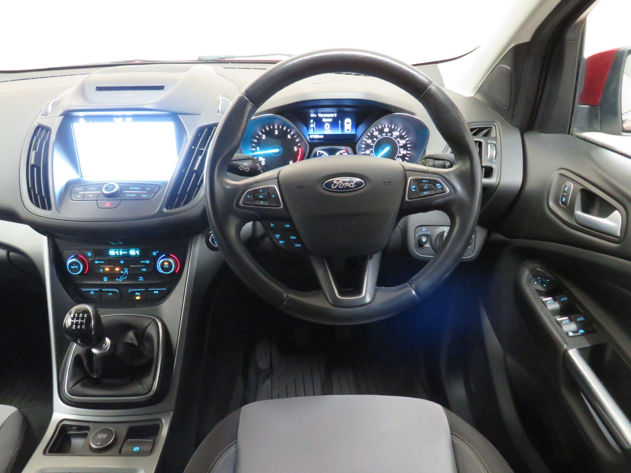 Ford Kuga - Image 14