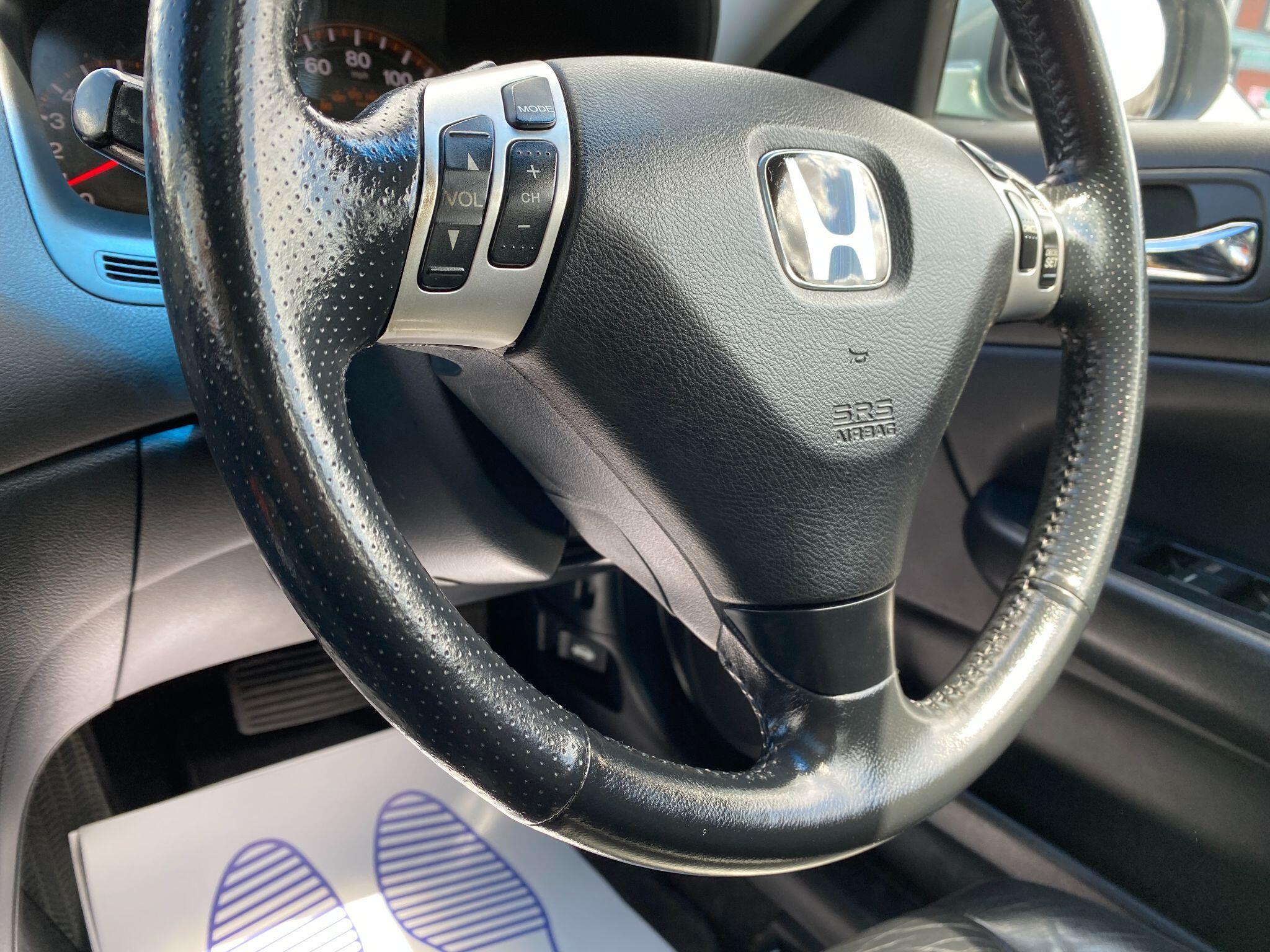 Honda Accord - Image 40