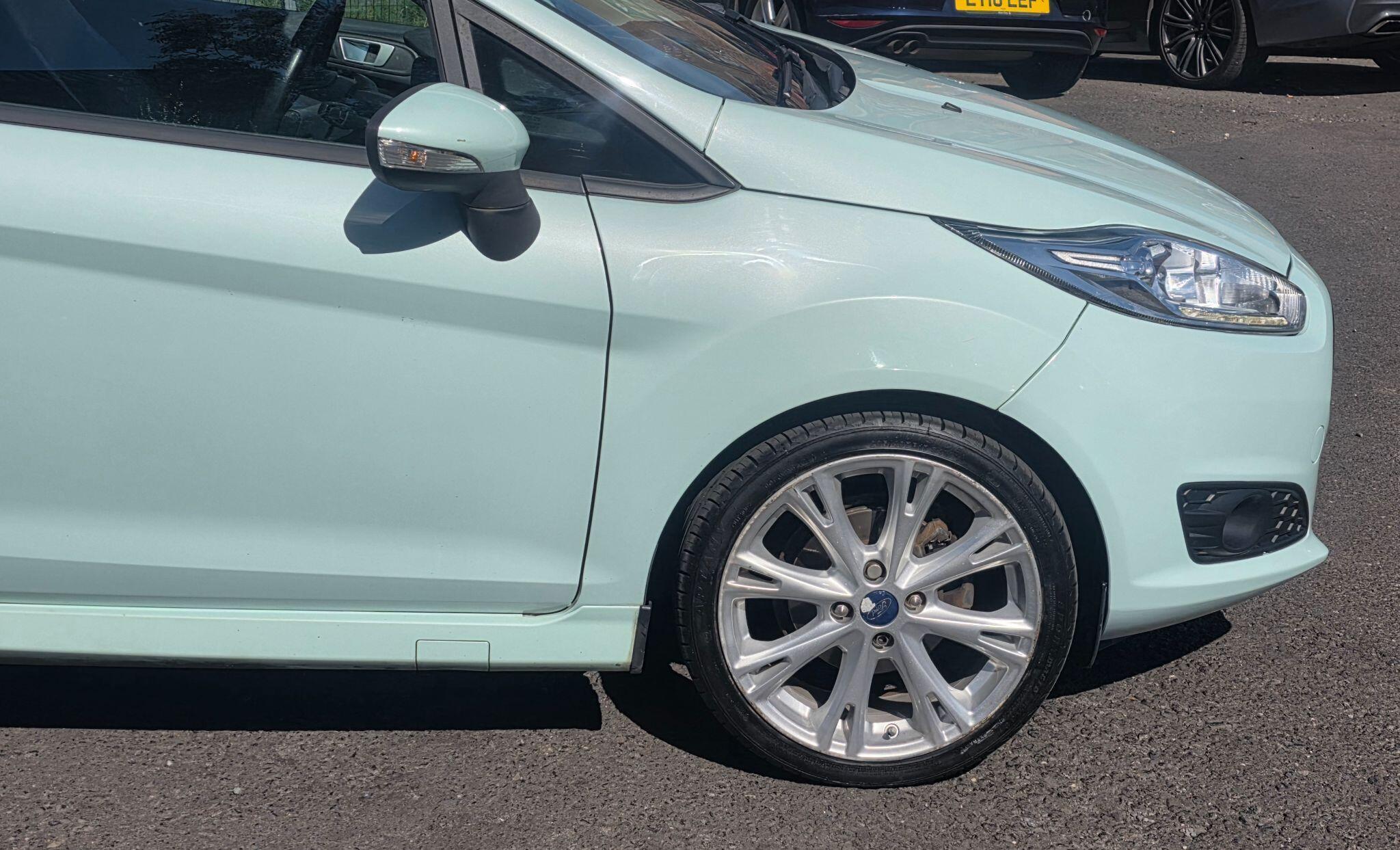 Ford Fiesta - Image 9