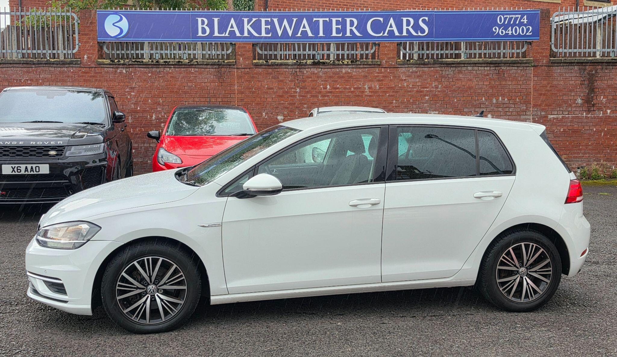 Volkswagen Golf - Image 4